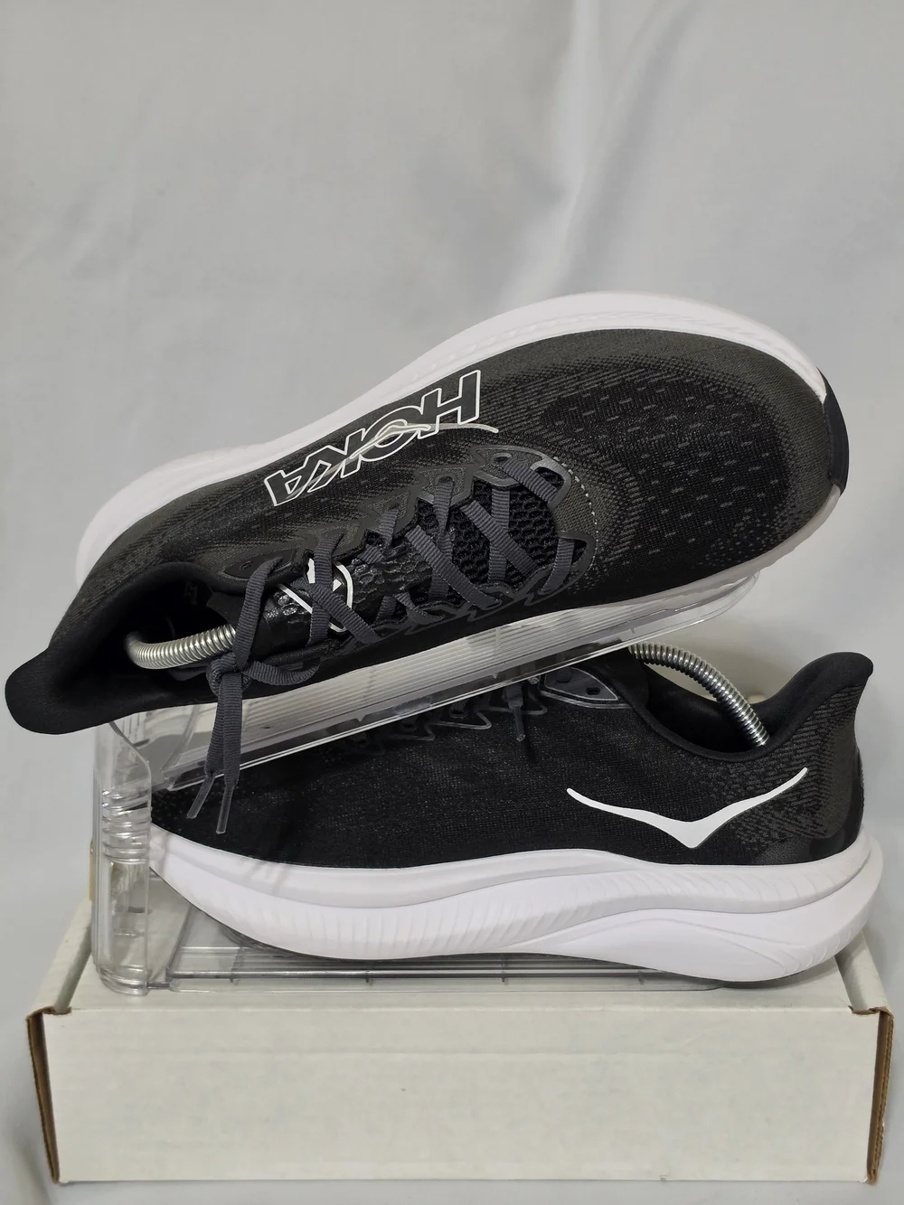 HOKA Mach 6 Wide 'Black White' US Men Size 10.5D (NWOT)